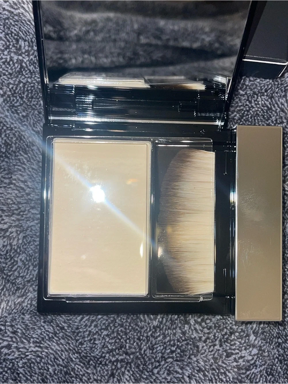 Hera Airy Powder Primer